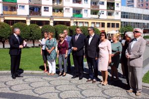 Delegacja Solidarności przy Pomniku Papieża (1)