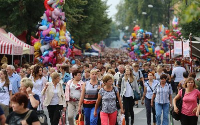 Metropolita katowicki abp Wiktor Skworc o wolnych niedzielach podczas Pielgrzymki Kobiet i Dziewcząt do Piekar Śląskich