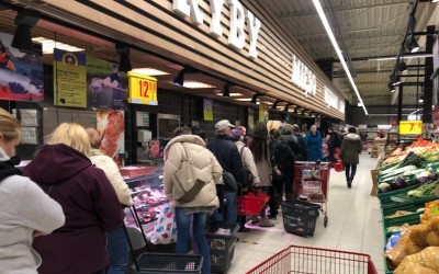 Streszczenie raportu z badania przprowadzonego wśród pracowników handlu w zakresie funkcjonowania przepisów o ograniczeniu handlu w niedziele i święta oraz oceny warunków pracy w sektorze handlu w dobie epidemii COVID-19