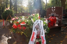Piotr Duda zapalił znicze i złożył kwiaty na grobach „Inki”, „Zagończyka”, ks. prałata Henryka Jankowskiego, Macieja Płażyńskiego oraz Anny Walentynowicz