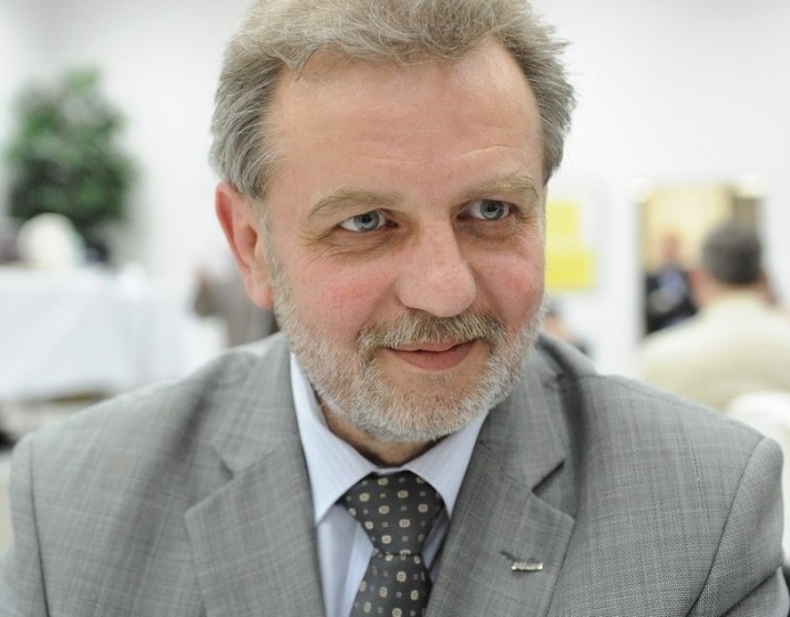 Nakonieczny: &quot;Zamiast się rozwijać, klepiemy śrubki&quot;