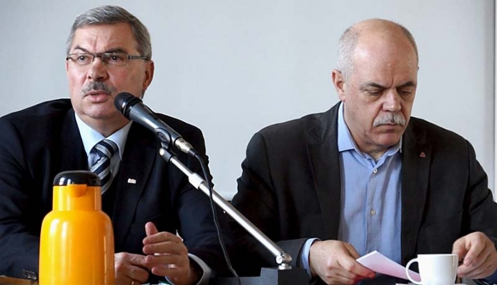 Związek utrzymuje się sam