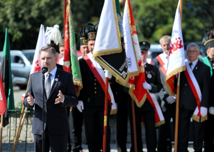 Piotr Duda: Pracownicy budżetówki dostaną podwyżki! Jest deklaracja premiera!