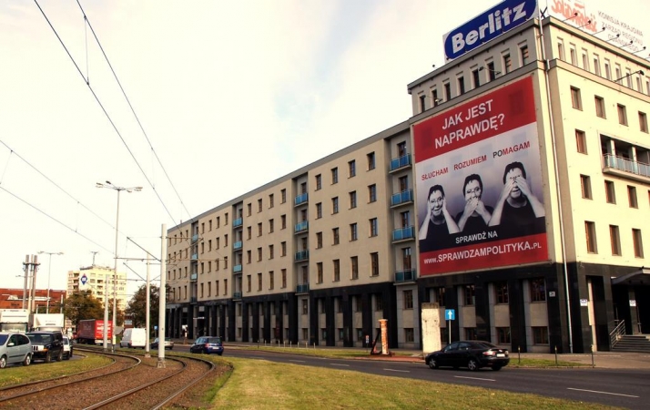 Sprawdzam Polityka: 100 tys. odsłon dziennie!