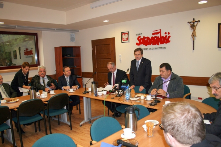 W trosce o przejrzystość przetargu