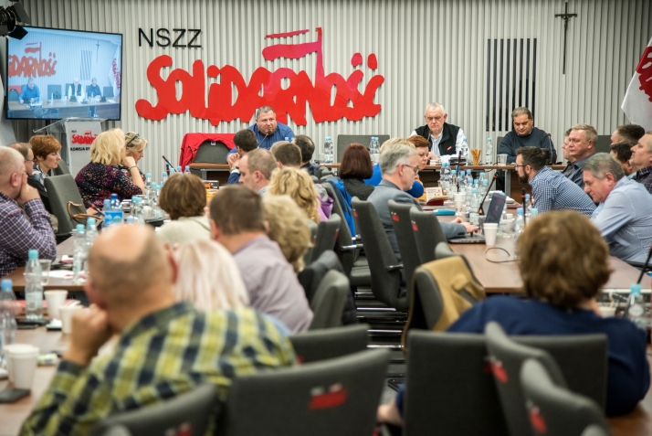 Związkowcy z Poczty Polskiej przekażą spór zbiorowy do arbitrażu sądowego