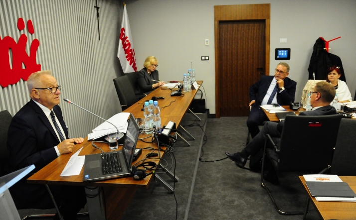 EZA: Polityka zdrowotna na rzecz stabilnego rynku pracy