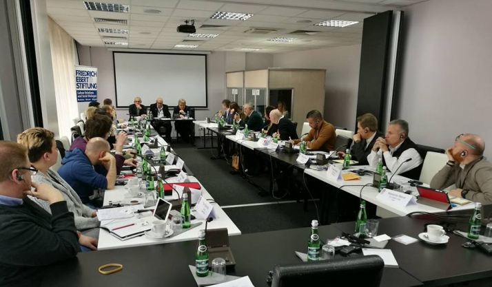 Międzynarodowy marsz ku układom zbiorowym w Amazon