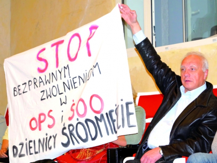 Władza ponad prawem