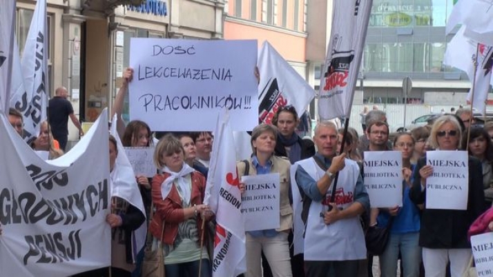 Protest pracowników katowickiego samorządu