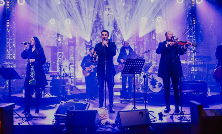 „Pomorze Śpiewa Kolędy”. Wyjątkowy koncert Zakopower w bazylice Św. Brygidy
