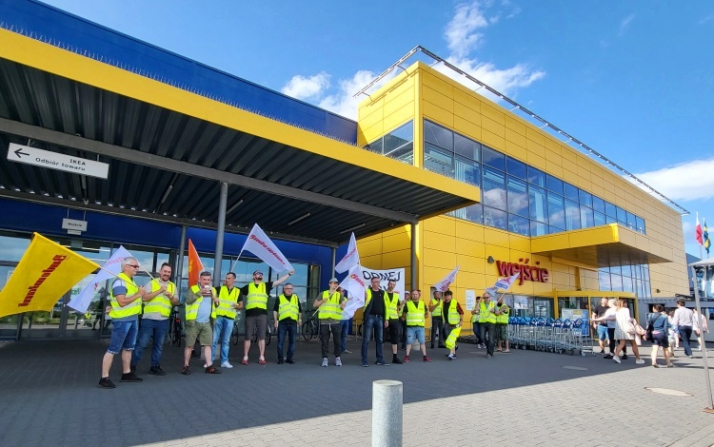 Poznań, Zielona Góra - wiece poparcia dla pracowników IKEA