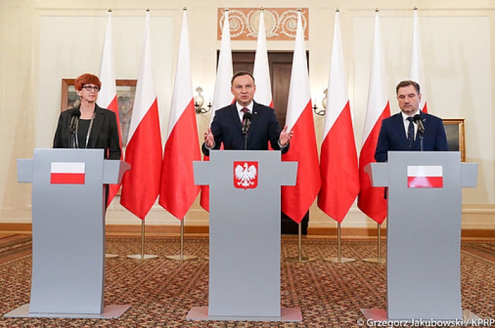 Ruszyła kampania &quot;Godny Wybór&quot;. Przywrócenie wieku emerytalnego&quot;