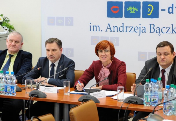 Plan Morawieckiego, podatek handlowy, pakiet klimatyczny. RDS.
