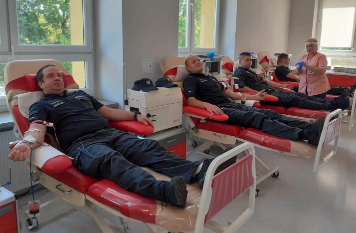 Związkowcy z Zakładu Karnego w Brzegu przekazują krew