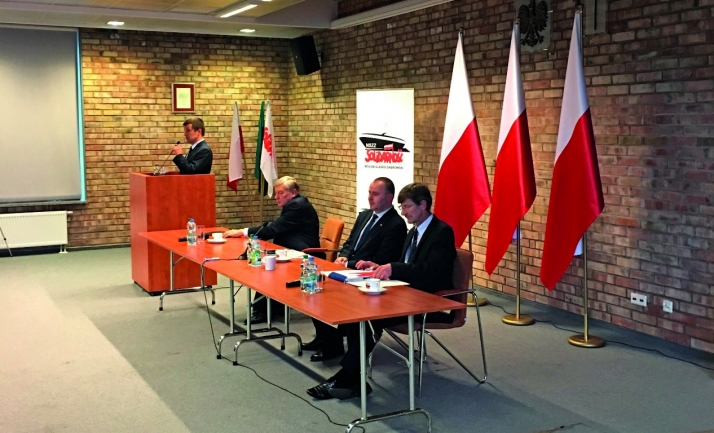 Konstytucja nie jest suwerenem. Są nim obywatele