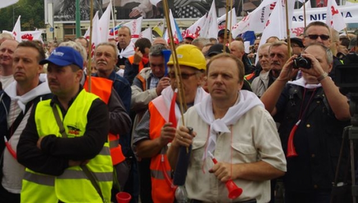 Pracownicy Tauronu protestowali przed siedzibą zarządu