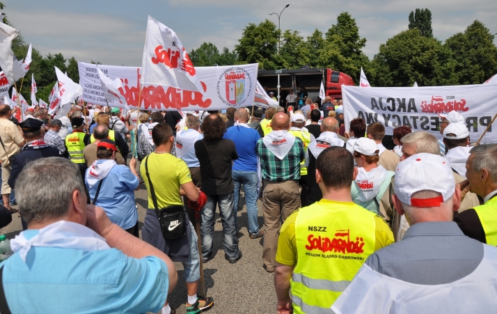 Wiec protestacyjny pracowników FCA Poland