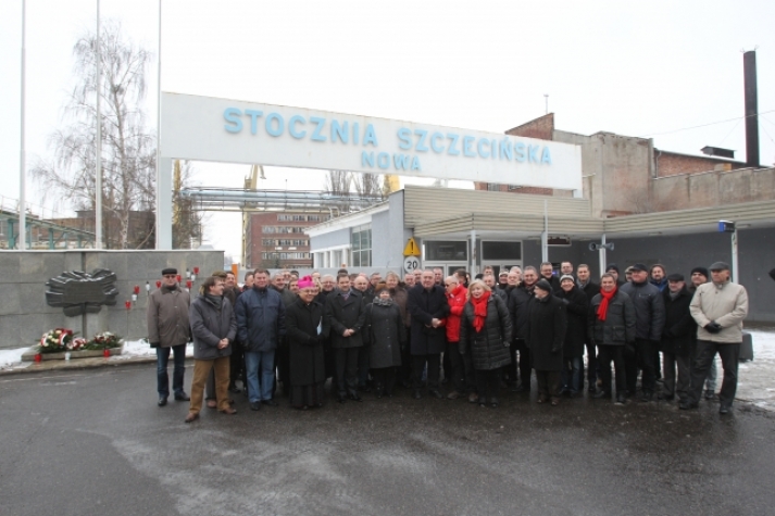 Komisja Krajowa oddała hołd Ofiarom Grudnia 70