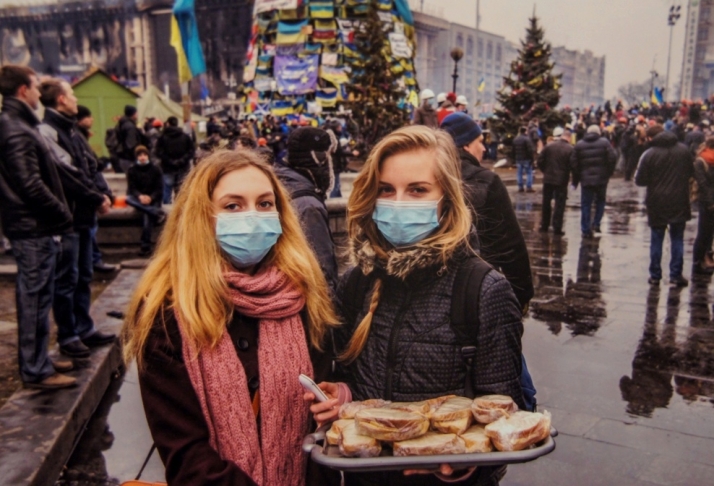 Ukraińscy artyści w sali BHP