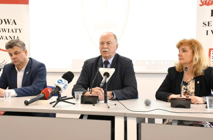 Nauczyciele z „S” żądają odwołania ministra Czarnka!
