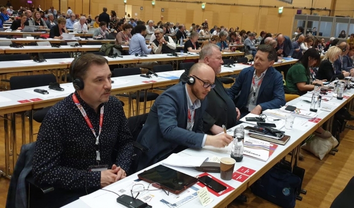 Piotr Duda wraz z delegacją &quot;Solidarności&quot; na kongresie EKZZ. Wiedeń, 23 maja 2019