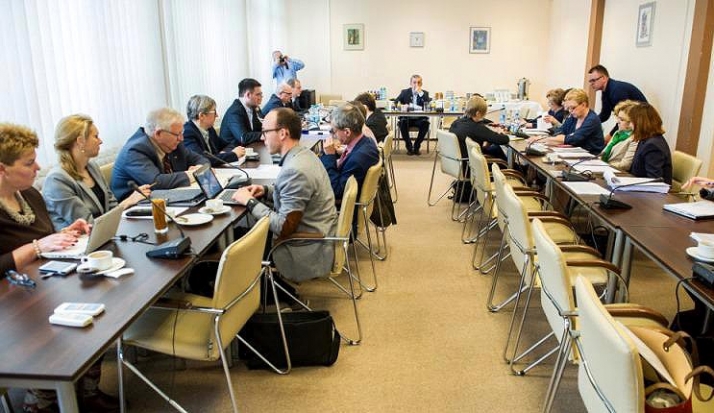Wycena świadczeń medycznych i emerytury celników - posiedzenie RDS