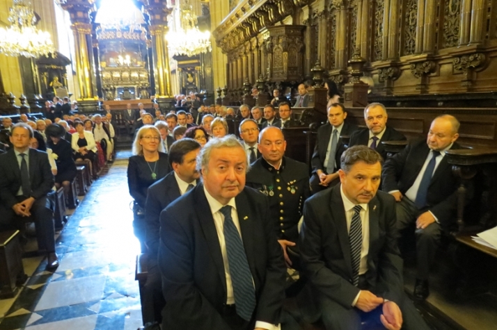 Przewodniczący NSZZ „S” na Wawelu w 65. rocznicę urodzin Lecha Kaczyńskiego