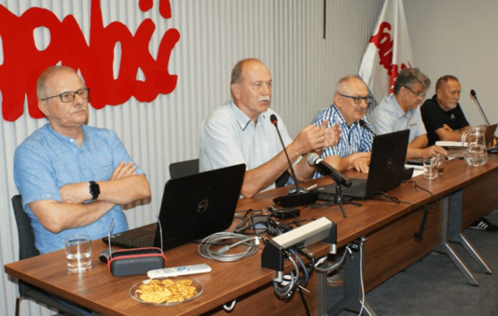 Oświatowa Solidarność domaga się zwiększenia wynagrodzeń nauczycieli!
