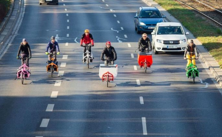 Platforma ma obowiązek dostarczyć rower albo zapłacić za używanie przez pracownika prywatnego sprzętu