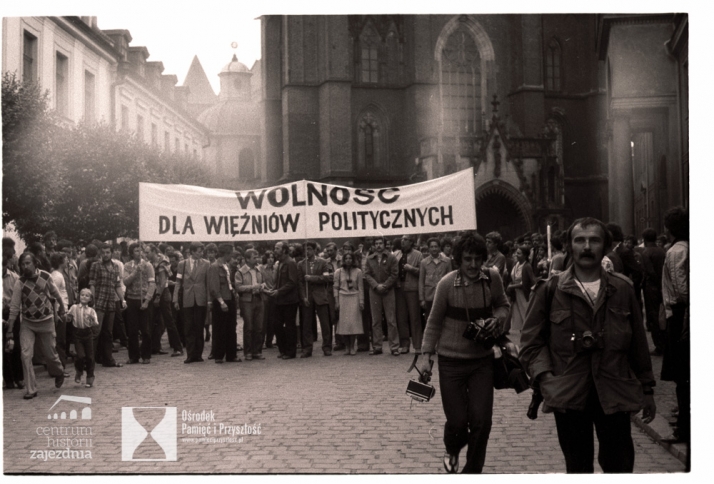 Kolekcja zdjęć dla ośrodka &quot;Pamięć i przyszłość&quot;