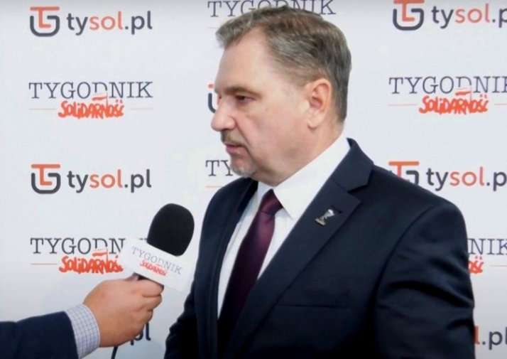 Przewodniczący NSZZ &quot;S&quot; Piotr Duda dziękuje Marszowi Niepodległości za poparcie demonstracji w Luksemburgu