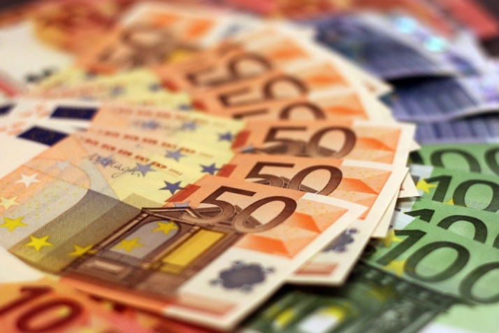 Komisja Europejska przedstawiła projekt dyrektywy o odpowiedniej płacy minimalnej