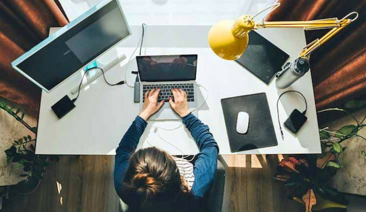 Ergonomia pracy zdalnej - niepokojące zapisy w projekcie zmian w Kodeksie pracy