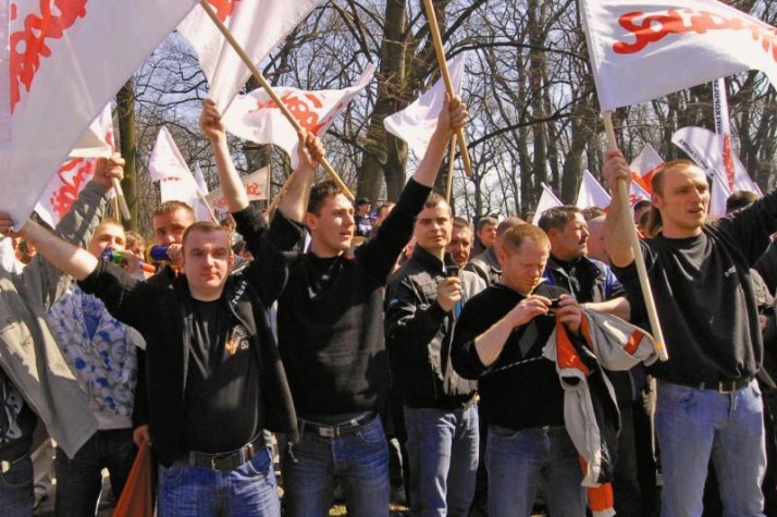 Związkowcy na umowach cywilnoprawnych