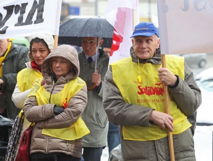 Dość poniewierania pracownikami!