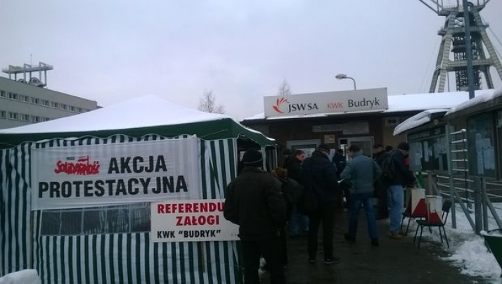 Drugi dzień referendum w JSW
