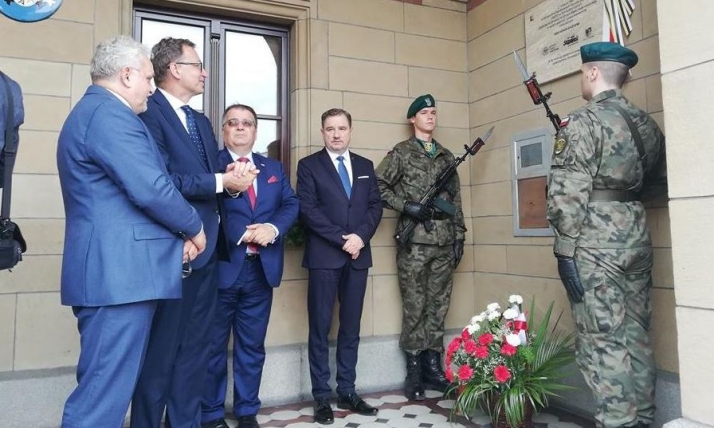 Pamiątkowa tablica w &quot;Fazosie&quot; w Tarnowskich Górach