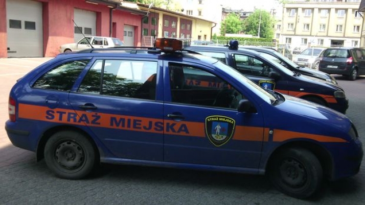 Głodówka trwa, komendant na zwolnieniu