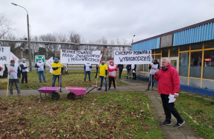 Protest związkowców i pracowników Koltaru