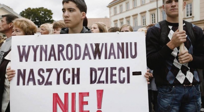 Ubiegłoroczny strajk rodziców polskich dzieci na Litwie