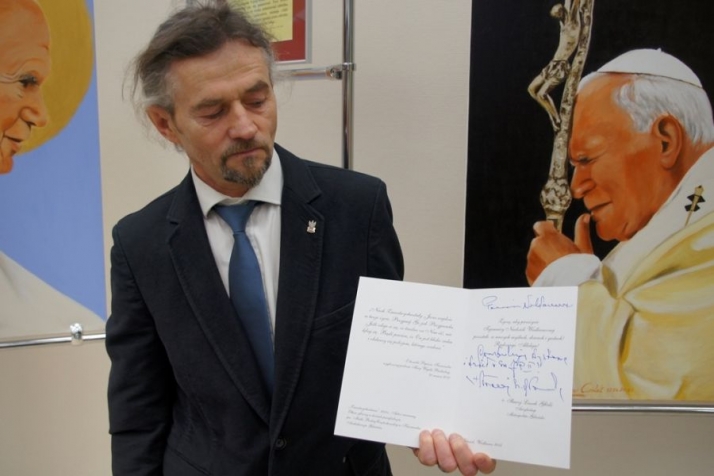 Wyjątkowa wystawa portretów św. Jana Pawła z Gdańska na Podkarpacie