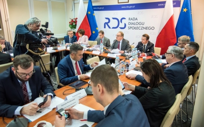 Opinia dotycząca powoływania i odwoływania członków Rady Dialogu Społecznego w czasie epidemii