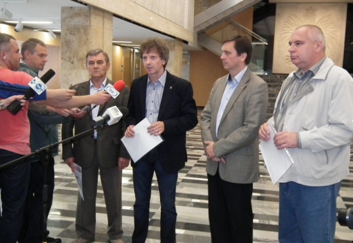Aby dialog nie był fikcją