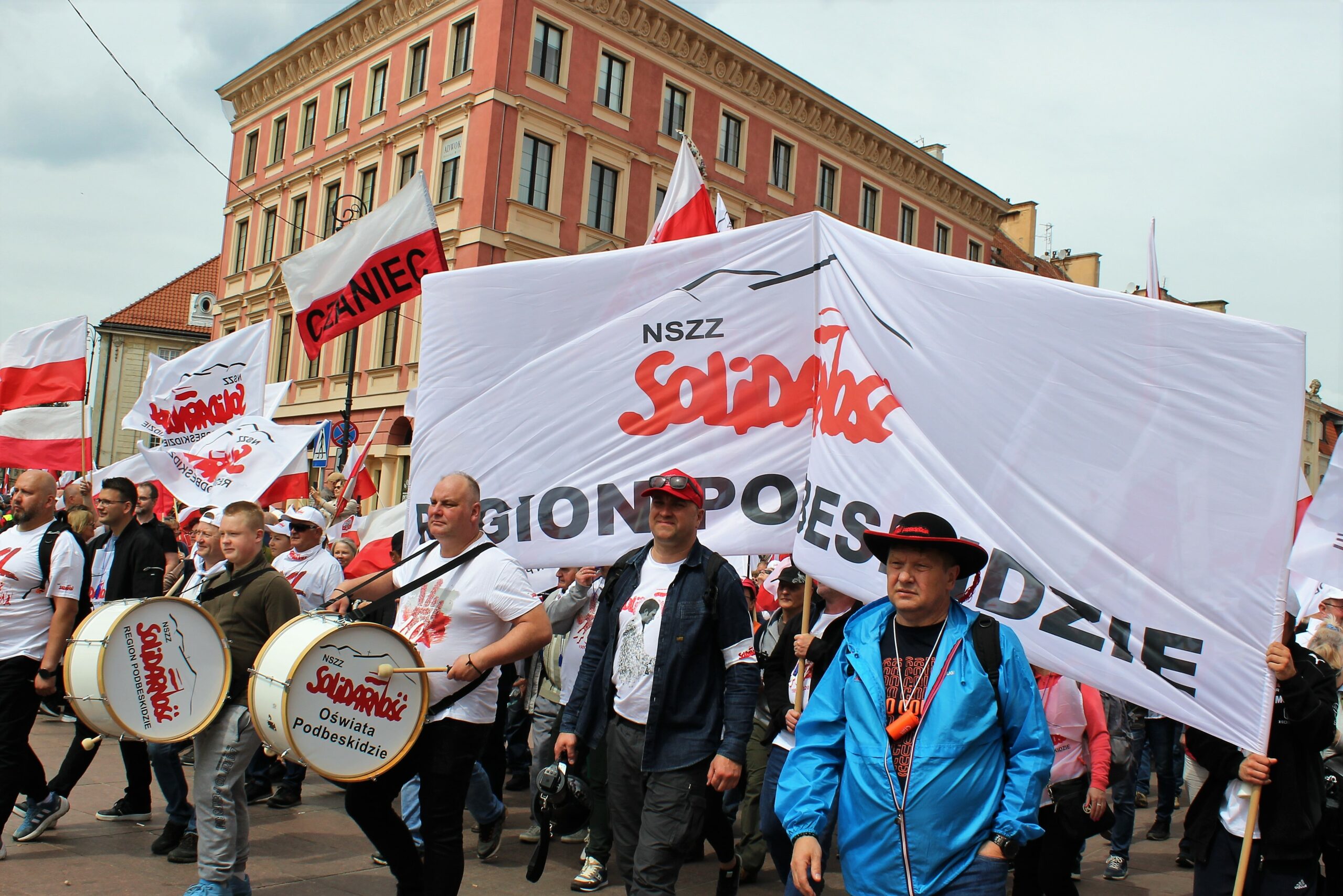 Idzie idzie Podbeskidzie – po ulicach Warszawy. #Stop ZIELONY ŁAD