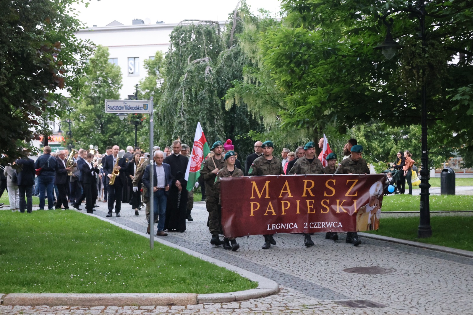Marsz Papieski (98)