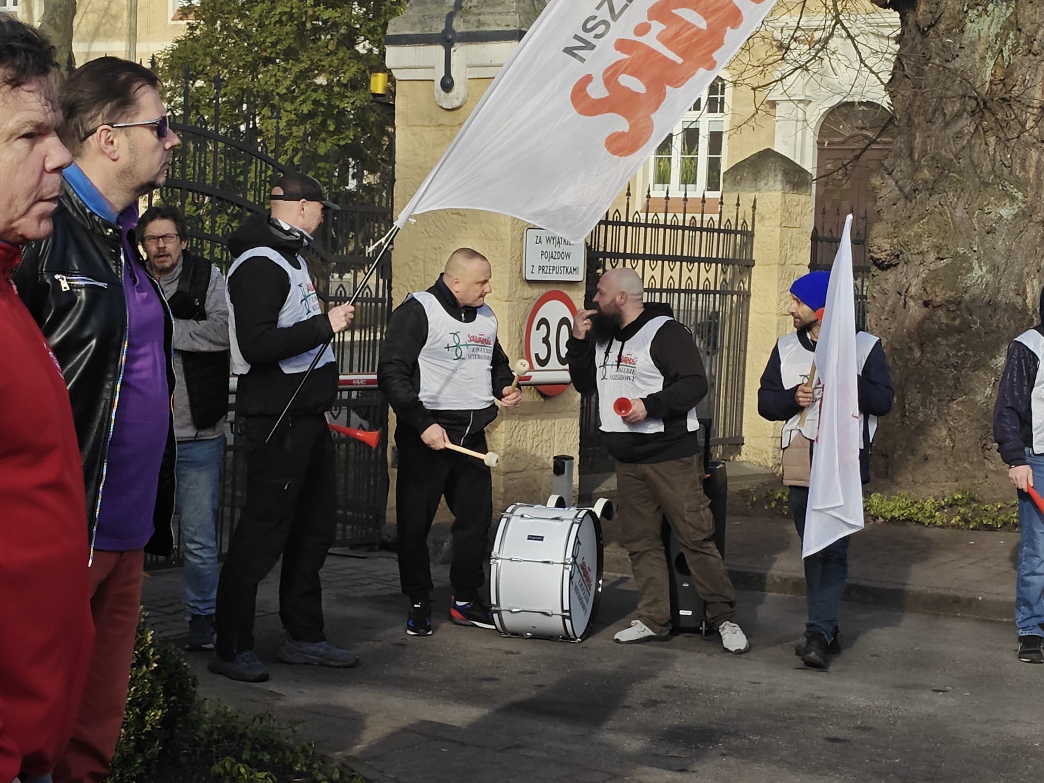 WhatsApp Image 2026-03-13 at 09.50.10 (2)