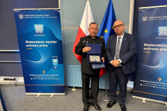 8864b8a6-48a9-409f-a014-de29b1f33891