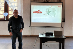 32dcc67c-2c3b-4616-8ef6-3fa4ae0cdca3