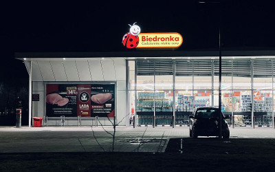 Z pracy będą wychodzić grubo po północy. Sprzeciw pracowników Biedronki